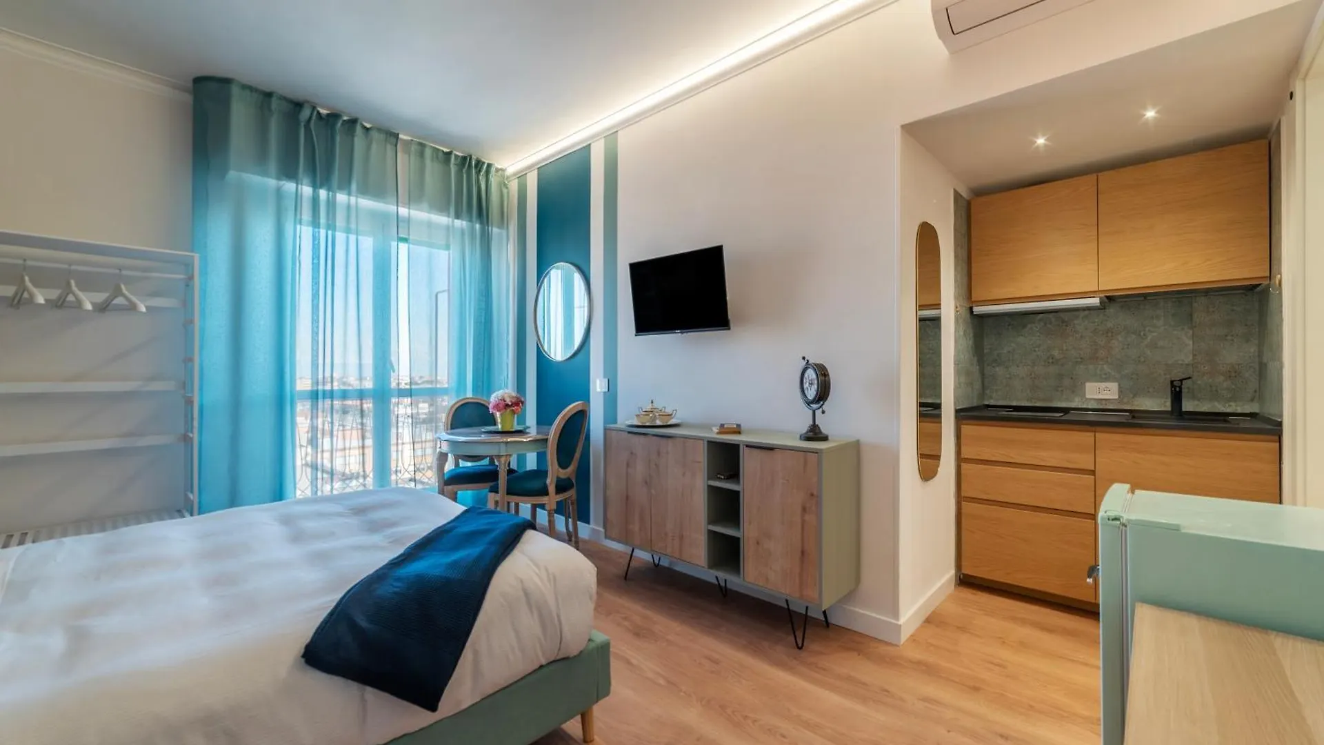 Ych-Ponte Lungo Apartment Rome 0*,  Italy