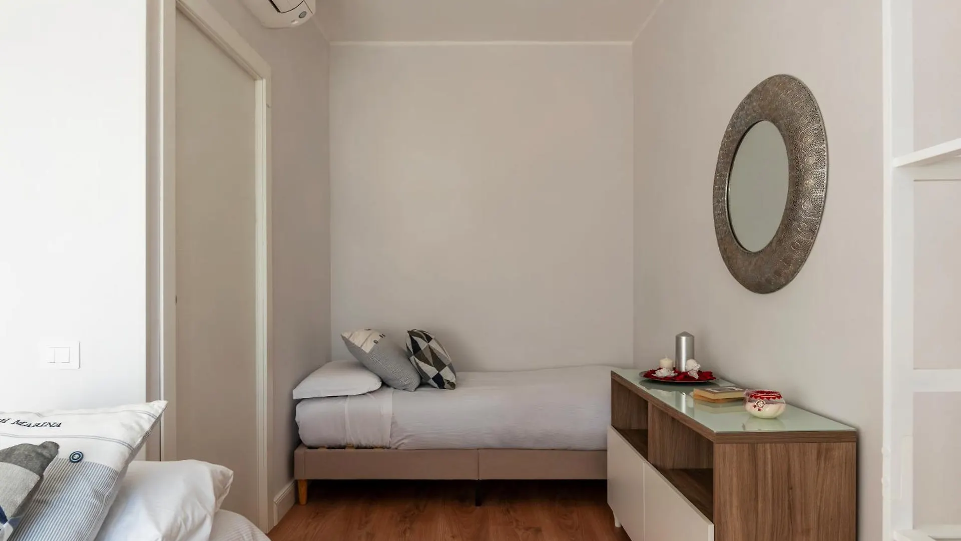 Ych-Ponte Lungo Apartment Rome 0*,  Italy